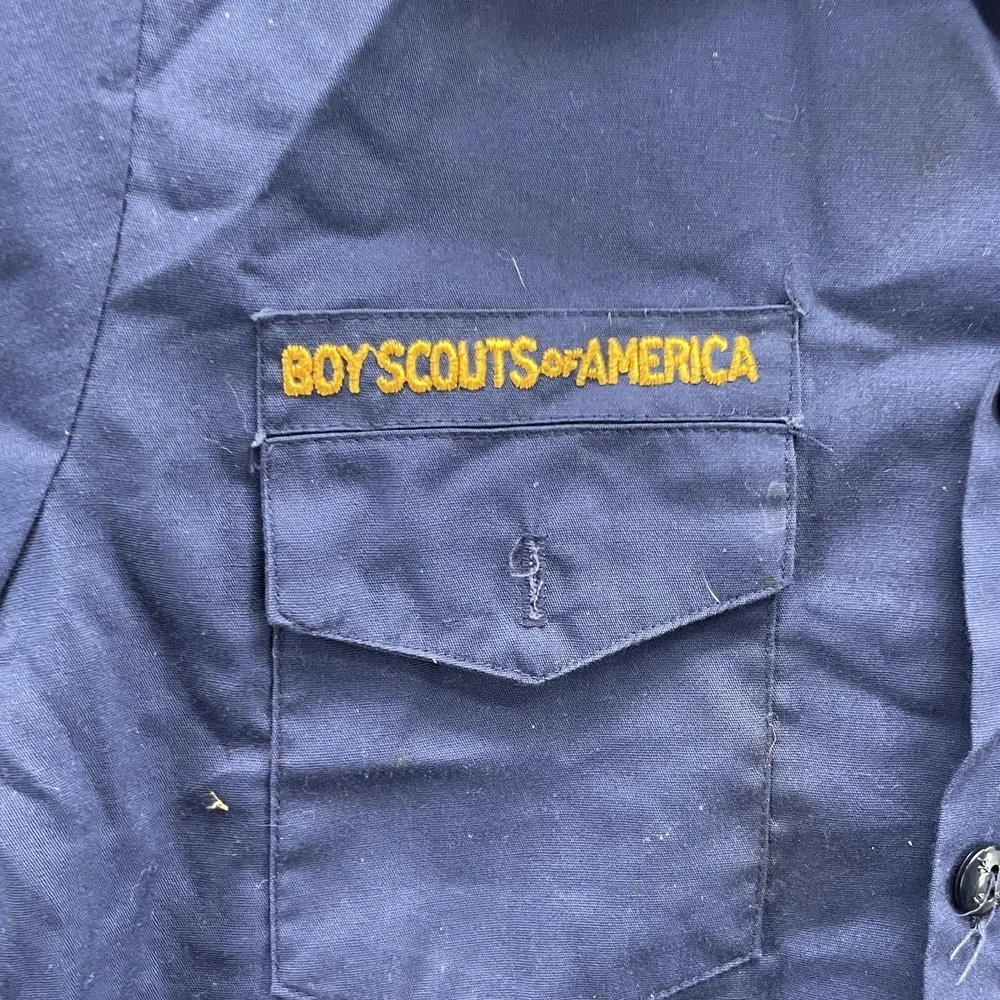 Vintage Boy Scouts of America Shirt Youth Boys Medium BSA Patches Uniform USA